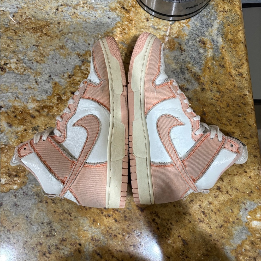 Nike Dunk High size 7 - Picture 7 of 9